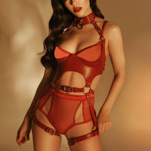 Meilleure vente transfrontalière : Ensemble de bondage BDSM en cuir, accessoires SM évidés et sexy pour femmes, pour le flirt et la performance, modèle MF108 - Product Image 3