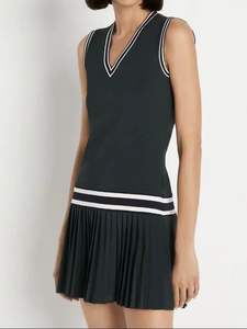 女式ODM网球百褶裙速干透气无袖v领户外运动配色成人裙 - Product Image 5