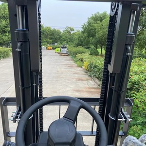 Multi Function Diesel Forklift Trucks 2.5 Ton <strong>Combining</strong> Lifting Loading and <strong>Unloading</strong> Diesel Forklift - Product Image 5