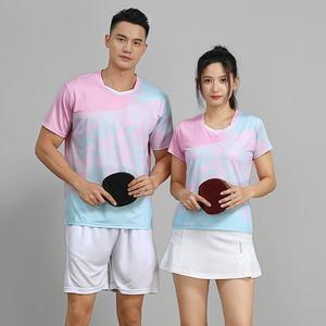 T-shirt de sport pour homme en gros, séchage rapide, respirant, haute performance, à manches courtes, pour le tennis, le badminton, le pickleball, uniforme d'équipe - Product Image 2