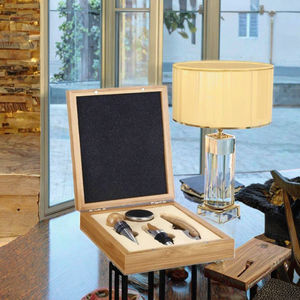 Ensemble d'ouvre-bouteille à vin moderne avec logo personnalisé, boîte-cadeau en bambou, ouvre-bouteille et bouchon en bois - Product Image 3