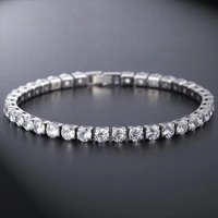 Bracelet Chaîne Tennis Classique pour Femme, Plaqué Or, Serti de Zircons Cubiques (CZ) Scintillants, Idéal pour Mariage et Cadeau de Fête