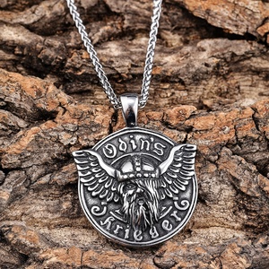 Collar con Colgante Vikingo de Acero Inoxidable Plateado Vintage, Joyería Nórdica, Amuleto Eslavo, Soldado Vikingo, Odín, para Hombre - Product Image 4