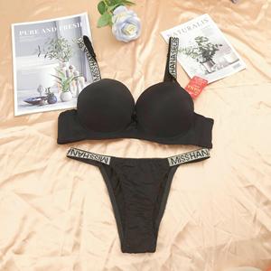 Set di reggiseno e mutandine per donna biancheria intima senza cuciture traspirante Set di reggiseno con lettere di strass con ferretto Sexy - Product Image 6