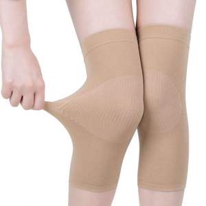 Genouillères de sport personnalisées avec logo, confortables, élastiques et compressives - Product Image 2