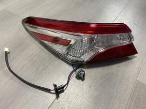 Luces Traseras de Coche Usadas de Fábrica Rojas para SE <span class=keywords><strong>2018</strong></span> 81550 06840 81560 06840 100% Impermeables 100% Compatibles - Product Image 1