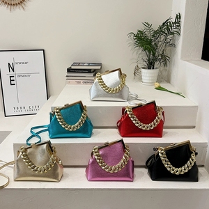 NOUVEAU Sac à bandoulière en PU, forme irrégulière, avec chaîne épaisse et cadre métallique, sac à main de luxe de créateur, <span class=keywords><strong>pochette</strong></span> de soirée - Product Image 1