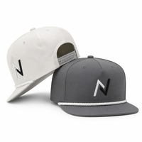 Casquette à visière structurée 5 panneaux unisexe, personnalisée, à rayures, avec logo éclair découpé au laser, fermeture snapback, fabricant, faible MOQ, BSCI, DDP