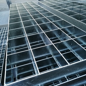Grilles de drainage en acier galvanisé sur mesure, design moderne <span class=keywords><strong>pour</strong></span> trottoirs - Product Image 2