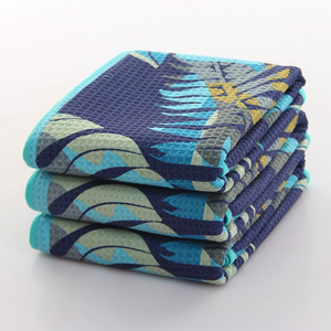 Venta al por mayor Tie Dye antideslizante reciclado Hawaiano microfibra playa caliente Yoga toalla con bolsillo de esquina - Product Image 1