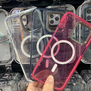 เคส PC โปร่งแสงกันกระแทกหรูหราสำหรับ iPhone 15 Pro Max ดีไซน์ใหม่พร้อมตัวเลือกที่มีสีสัน - Product Image 1