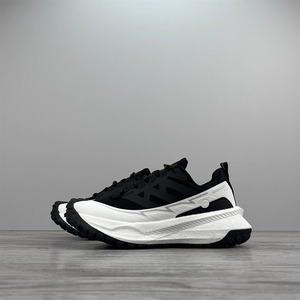 Chaussures de course tendance, semelle en caoutchouc antidérapante, décontractées, pour l'hiver, sports de plein air, jogging, surfaces variées, lacets, baskets luxueuses - Product Image 2