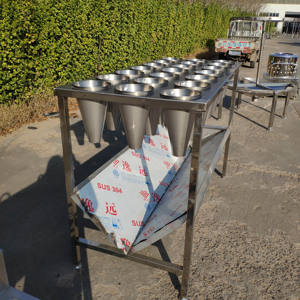 Abattoir de poulet tuant le cône de saignement - Product Image 4