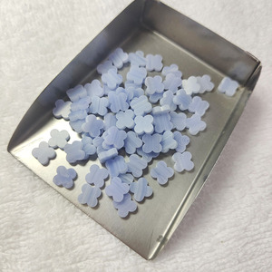 Pierres de trèfle à quatre feuilles, pierres synthétiques turquoise à rayures bleues, pierres précieuses turquoise bleues en vrac pour collier, bijoux - Product Image 2