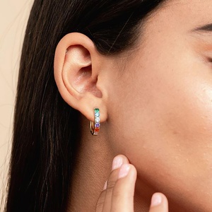 Boucles d'oreilles huggie en argent 925, bijou blanc en zircon, pavé arc-en-ciel, nouvelle collection - Product Image 5