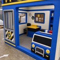 Équipement de terrain de jeu intérieur pour enfants, maison de jeu de rôle de commissariat de police avec cellule de détention pour les centres d'activités préscolaires