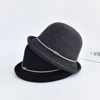Venta al por mayor de fábrica Formal enrollable ala Cloche sombrero tendencia de moda Fedora sombreros con decoraciones liso superior sombrero de invierno para las mujeres