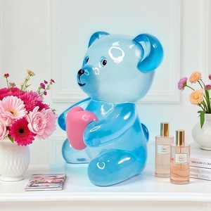 Ornement d'ours d'amour miniature sculpté artistique, en résine époxy transparente, style art pop, pour la Saint-Valentin, pour bureau, étude et fenêtre - Product Image 4