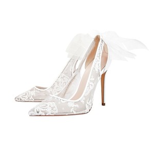 Eleganti scarpe da donna ricamate di fascia alta delicate con tacco a fiocco tacco sottile angelo scarpe da sposa bianche - Product Image 2