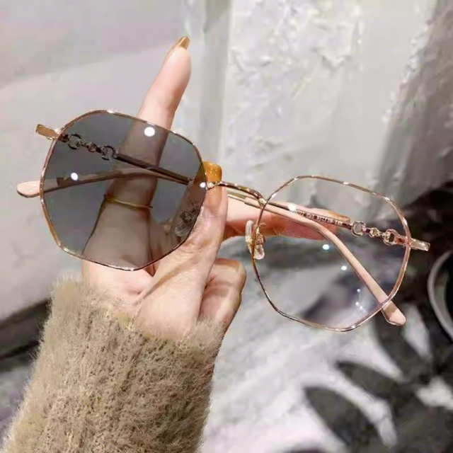 Luxury Unisex Metal Eyeglasses Blue Light Filtering New Design Black/White Classic Ladies Myopia Cear Lens Blue Light Glasses