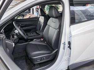 <span class=keywords><strong>Hyund</strong></span> ai <span class=keywords><strong>Tucson</strong></span> Premium Edition 2025, moteur 1.5T, SUV de luxe, configuration haut de gamme, sûr et confortable, populaire dans le monde entier. - Product Image 6