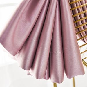 Venta al por mayor lujosa tela de cortinas bordada de lirio último satén Blackout Floral tela bordada de cortina para cortinas - Product Image 4