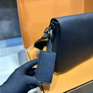 新款设计师斜挎包 男士商务包 高品质包袋 名牌设计师单肩包 男士奢华邮差包 - Product Image 2