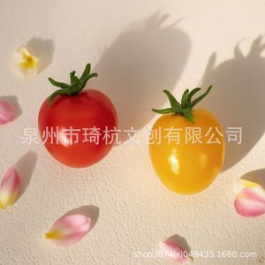 แม่เหล็กติดตู้เย็นรูปมะเขือเทศเชอร์รี่จำลอง แม่เหล็กเรซินสังเคราะห์ทรงกลม ดีไซน์ทันสมัย ของขวัญส่วนตัว - Product Image 3