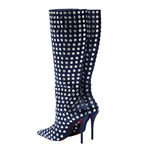 Bottes hautes pour femme à rivets argentés, coupe large, grandes tailles 46, à talons bas aiguille, bout pointu, cloutées - Product Image 3