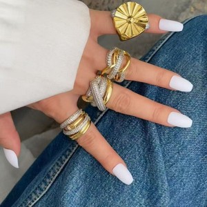 Anillo Grueso de Latón Chapado en Oro de 18K con Circonitas, Joyería de Moda, Anillo de Declaración para Mujer, Regalo para Fiesta - Product Image 5