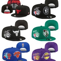 Casquette Snapback Unisexe 6 Panneaux en PVC avec Broderie 3D Style Hip Hop Américain 2026 à Visière Plate Contactez-nous pour le catalogue complet et plus de styles