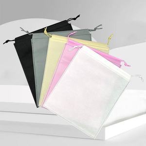 Sac de rangement anti-poussière tendance en non-tissé avec cordon de serrage et poche à rabat pour vêtements, jouets, sacs à dos – Design vierge - Product Image 3