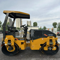 Nouvelle rouleuse vibrante à double tambour de 3 tonnes CLG6032E, compacteur d'asphalte hydraulique avec certification CE