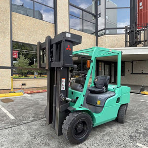 Chariot élévateur Mitsubishi FD35NT FD30NT d'occasion Capacité de 3,5 tonnes Fabriqué à l'origine au Japon à combustion interne - Product Image 1
