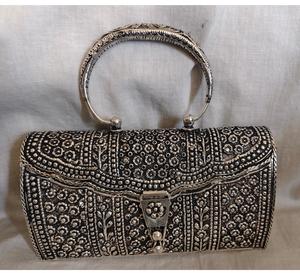 Bolsa de Regalo de Compromiso Moderna de Plata de Ley 925 para Mujer, Diseñada con un Atractivo Sofisticado y Uso Funcional, Hermosa India - Product Image 2