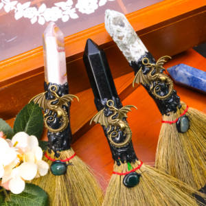 Escoba Mágica de Punta de Cristal de Alta Calidad al por Mayor, Artesanía Hecha a Mano <span class=keywords><strong>con</strong></span> Piedras Semipreciosas y Gemas para Limpieza de Dormitorio - Product Image 2