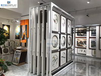 Maßgefertigte Museums-Kunstgalerie-Tapeten-Ausstellungsstände Verstellbare Metall-Kunst-Präsentationsständer für Gemälde Boya Display ISO9001
