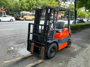 โตโยต้ารถยกขนาดเล็กสูง3เมตรสมรรถนะ4ล้อ1000กก. 1.5ตัน1ton งาน2.5ตันสภาพเครื่องยนต์หลักมือสอง - Product Image 2