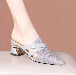 Eleganti sandali <span class=keywords><strong>a</strong></span> punta in pelle lucida estate <span class=keywords><strong>donna</strong></span> tacchi alti singoli nuovi tacchi alti <span class=keywords><strong>a</strong></span> punta neri e argento per le donne - Product Image 5