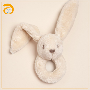 Hochet à main en peluche douce pour bébé, design original, <span class=keywords><strong>lapin</strong></span> ou ours mignon, hochet anneau en peluche, jouet sensoriel pour nouveau-né, cadeau - Product Image 1