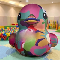 Modèle publicitaire gonflable personnalisé en forme de canard coloré pour événements, décoration extérieure et célébrations