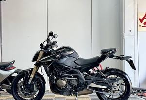 Zhui <span class=keywords><strong>600</strong></span> par QJMOTOR - Refroidi par eau, 4 cylindres, pneus Pirelli + éclairage LED - Product Image 3