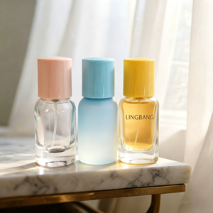 Flacons de <span class=keywords><strong>parfum</strong></span> en verre dépoli transparent de 10 ml, très demandés et en stock, avec logo sérigraphié, boîtes d'emballage personnalisables - Product Image 2