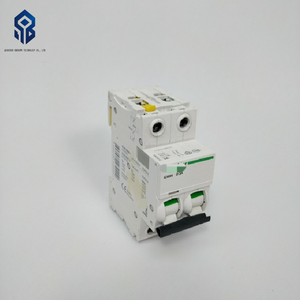 PLC Schneider IC60H Nuevo y Original para Automatización Industrial, Entrega Rápida en Embalaje Original para Procesos Automatizados - Product Image 1