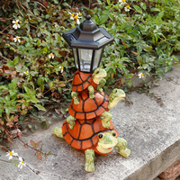 Gestapelte Schildkröten Gartenfigur mit Solar-Laterne Harz-Schildkrötenfigur für Außendekoration