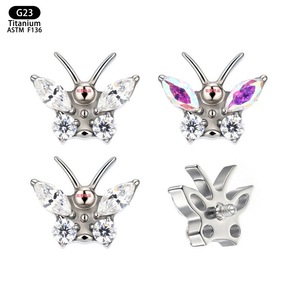 Pendientes de Mariposa de Titanio G23 de 6.8mm con Circonita Blanca AB y Engaste de Garras para Piercing Corporal - Product Image 5