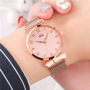 Orologio di lusso per donna bracciale Set cinturino magnetico da donna orologi al quarzo Set di gioielli regalo - Product Image 4