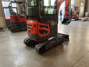 Escavadora Mini Crawler Profissional KERD de 1,8 Toneladas com Motor e Bomba - Alta Potência de Escavação à Venda - Product Image 4