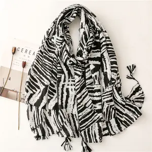 New Fashion Long Large Soft Black And White Muslim Hijabs Zebra Pattern Print Head Scarf Cotton Viscose Print Shawls For Women