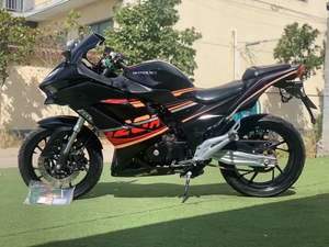 La <span class=keywords><strong>moto</strong></span> sportive <span class=keywords><strong>Kawasaki</strong></span> H2 2025, équipée d'un moteur de 400 cm3 et d'une transmission à 6 vitesses, pleine d'énergie - Product Image 3